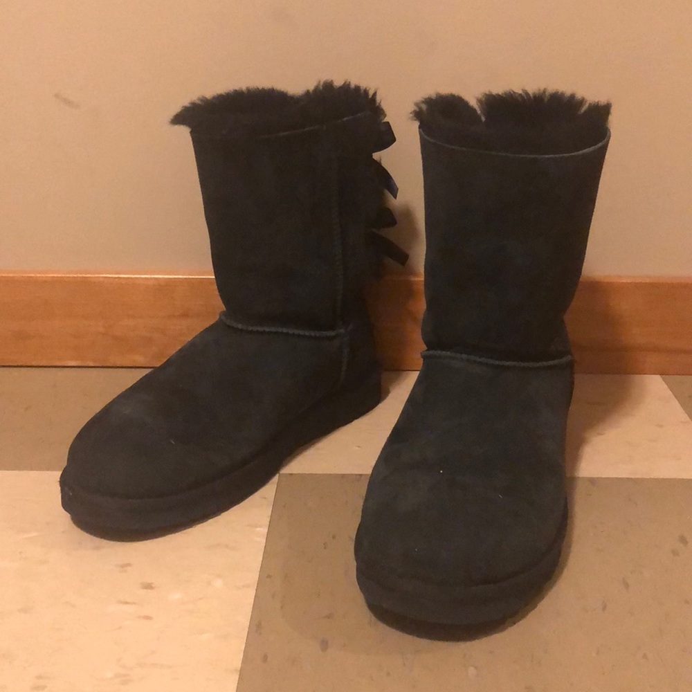 Black Ugg Bow Tie Booties
